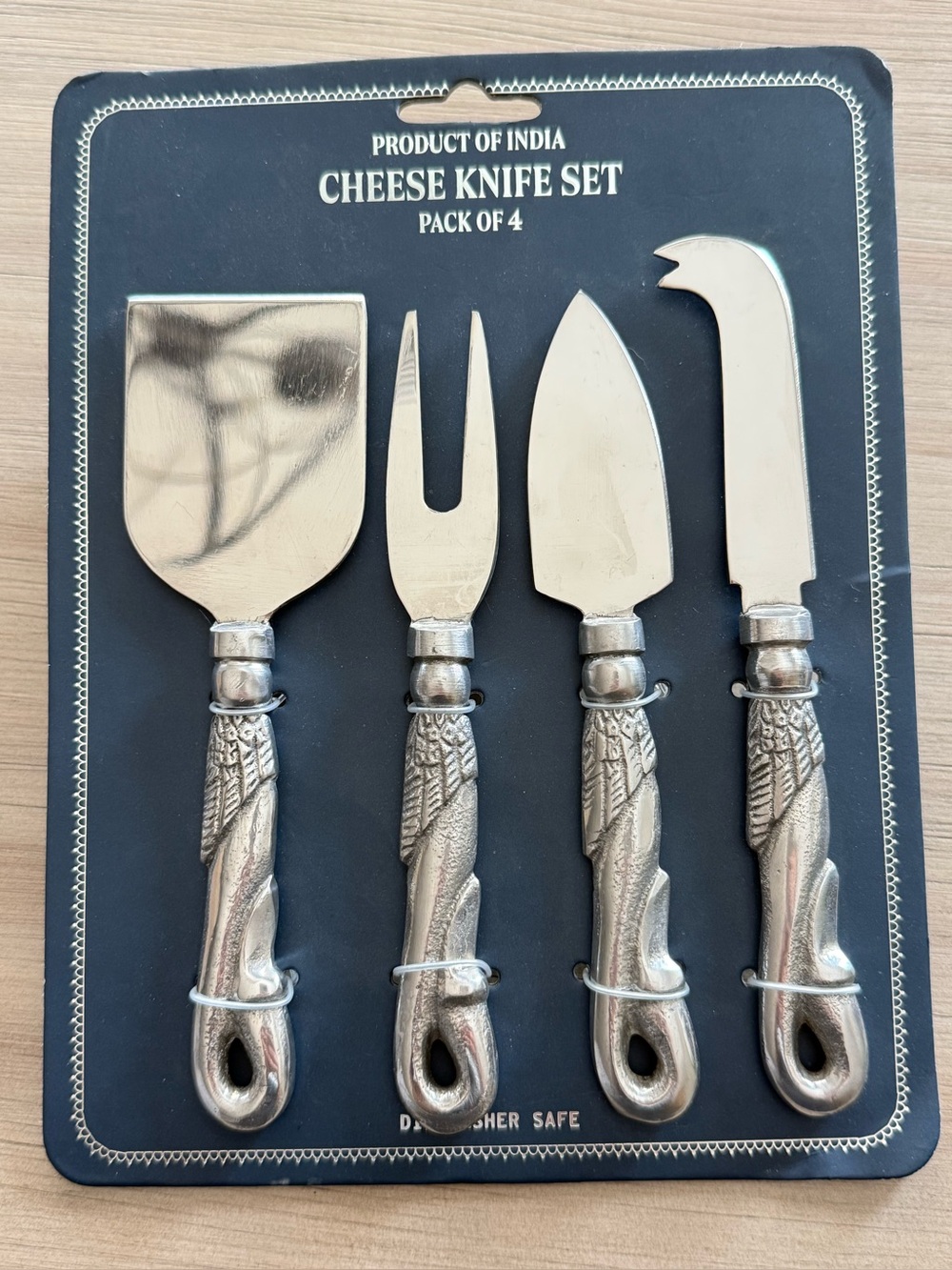 NWT - Cheese Knife Set - Silver 4-Piece